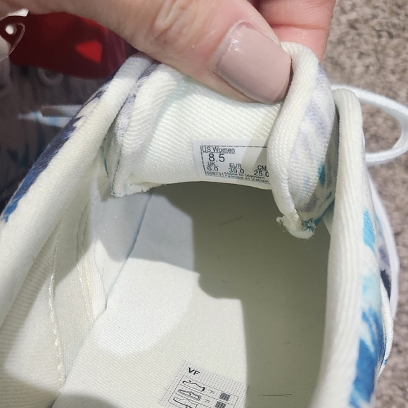 Vans shoes women's size 8.5 - Picture 2 of 4